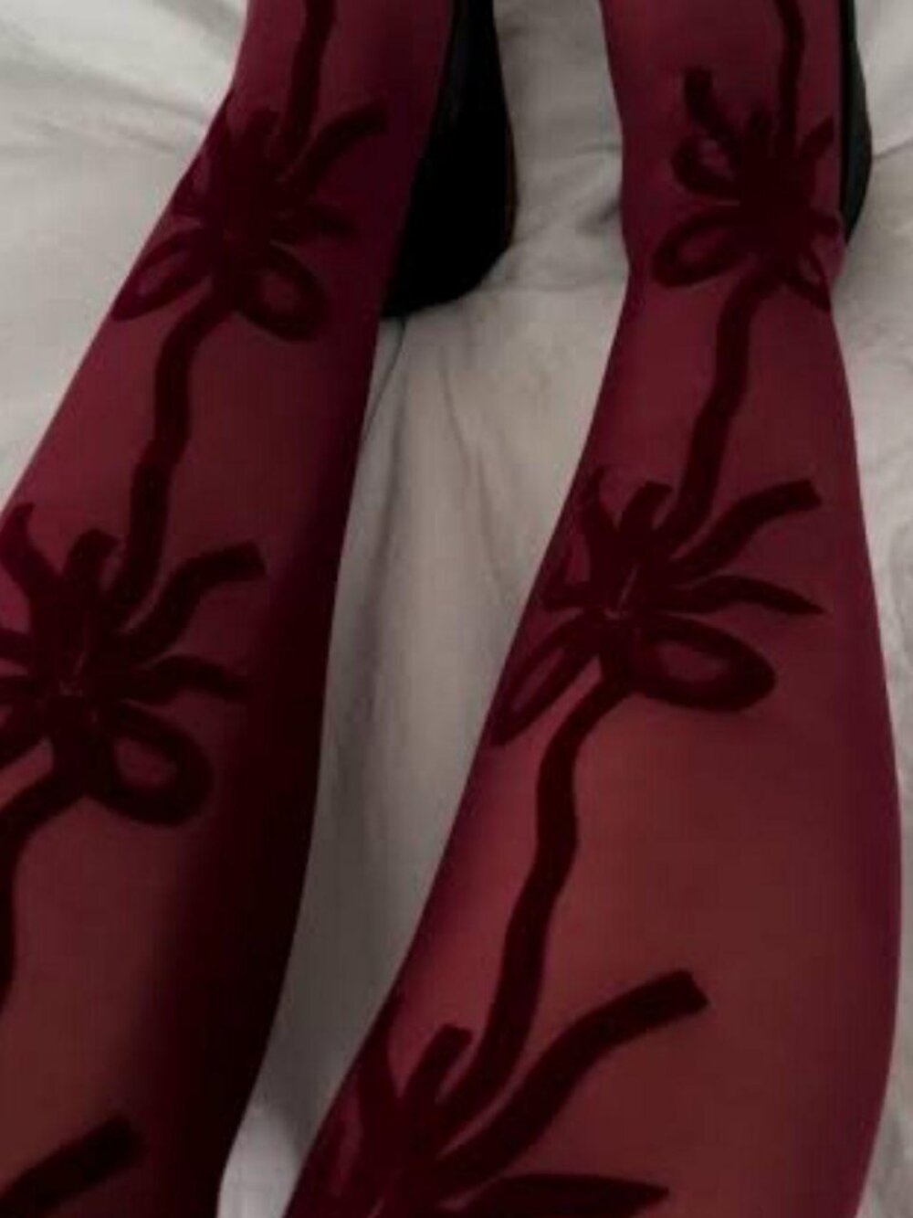 Calzedonia Sheer Tights Burgundy Bow S/M